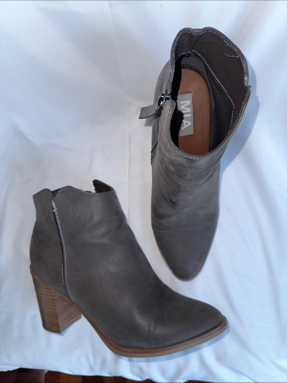 MIA Gray Pointed Toe Ankle Booties 3” heel, Size 9 - Picture 1 of 5